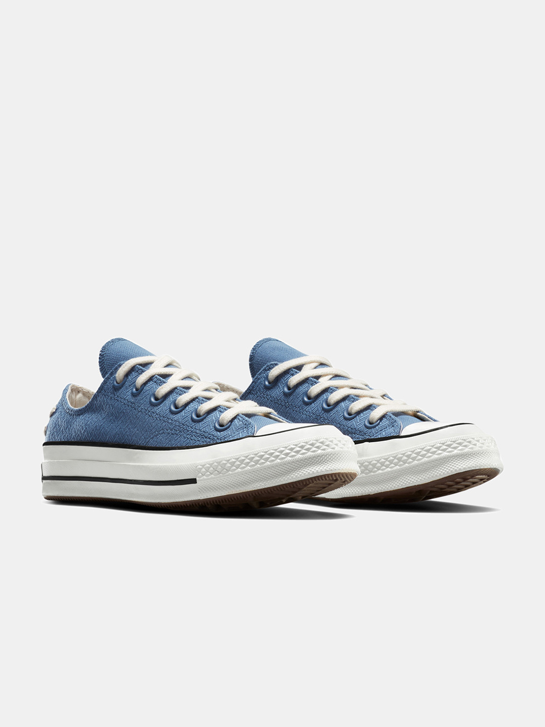 Converse Women Chuck 70 Crafted Laces Canvas Low Top Sneaker