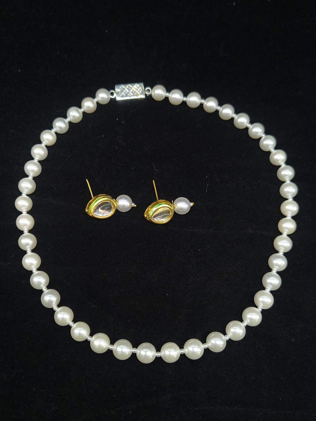EENA MEENA Pearls Beaded Necklace And Earrings