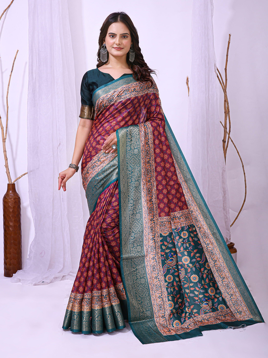 V3 FASHION STUDIO Ethnic Motifs Print Zari Banarasi Saree