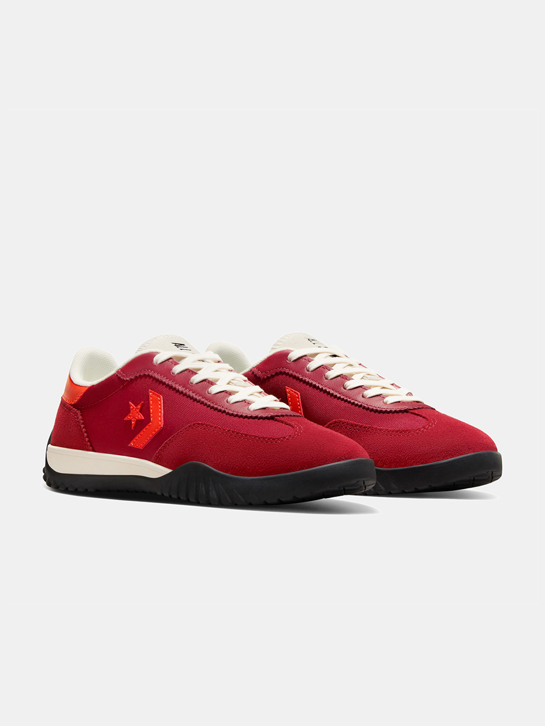 Converse Unisex Run Star Trainer Retro Sport Leather Low Top Sneaker