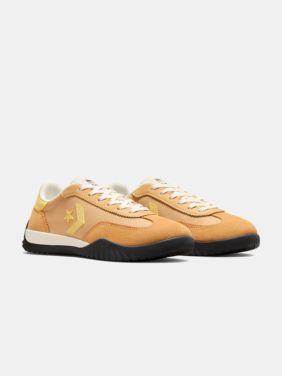 Converse Men Run Star Trainer Retro Sport Leather Low Top Sneaker