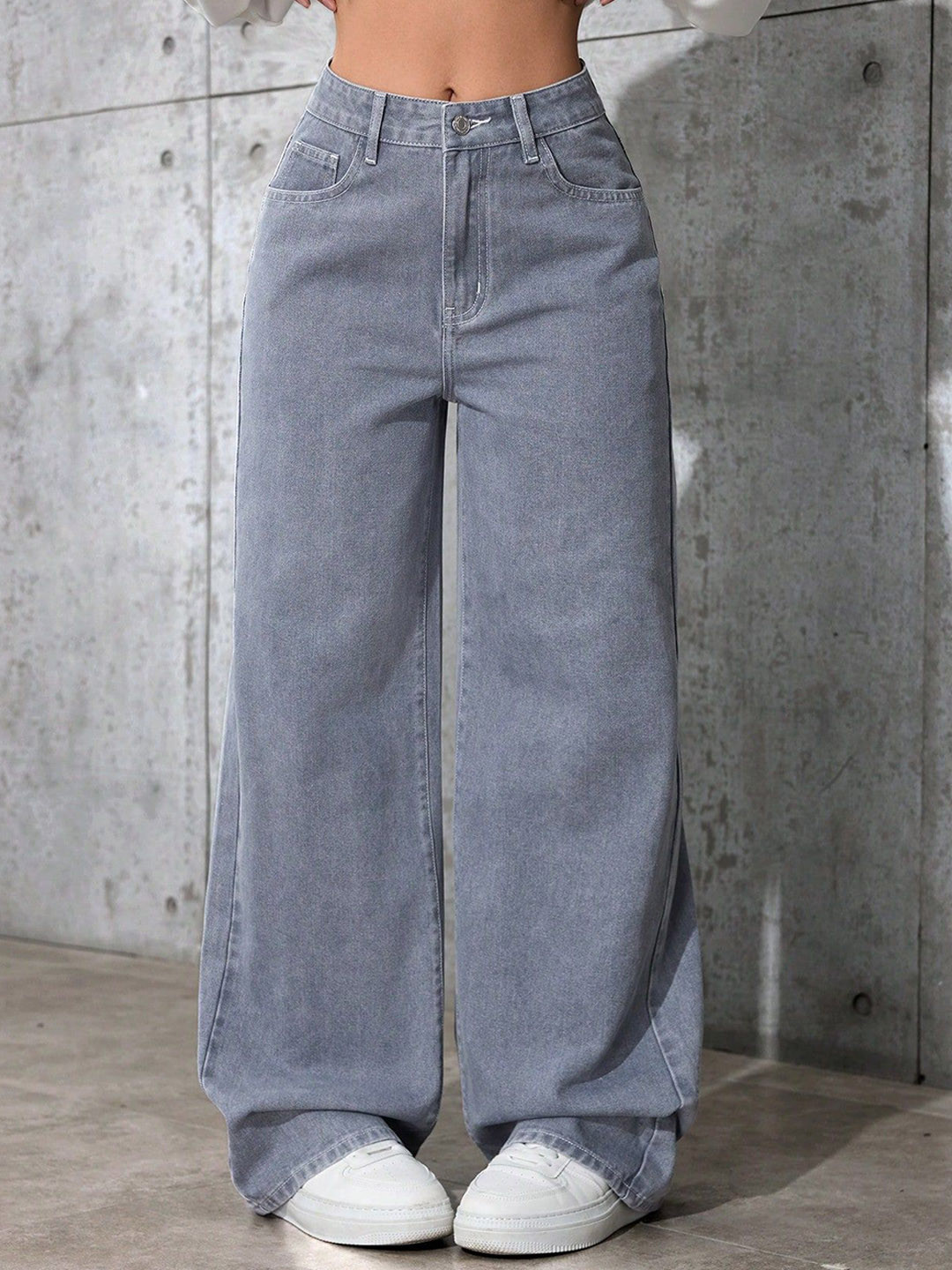 Crazeis Women Comfort Relaxed Fit High-Rise Light Fade Stretchable Jeans