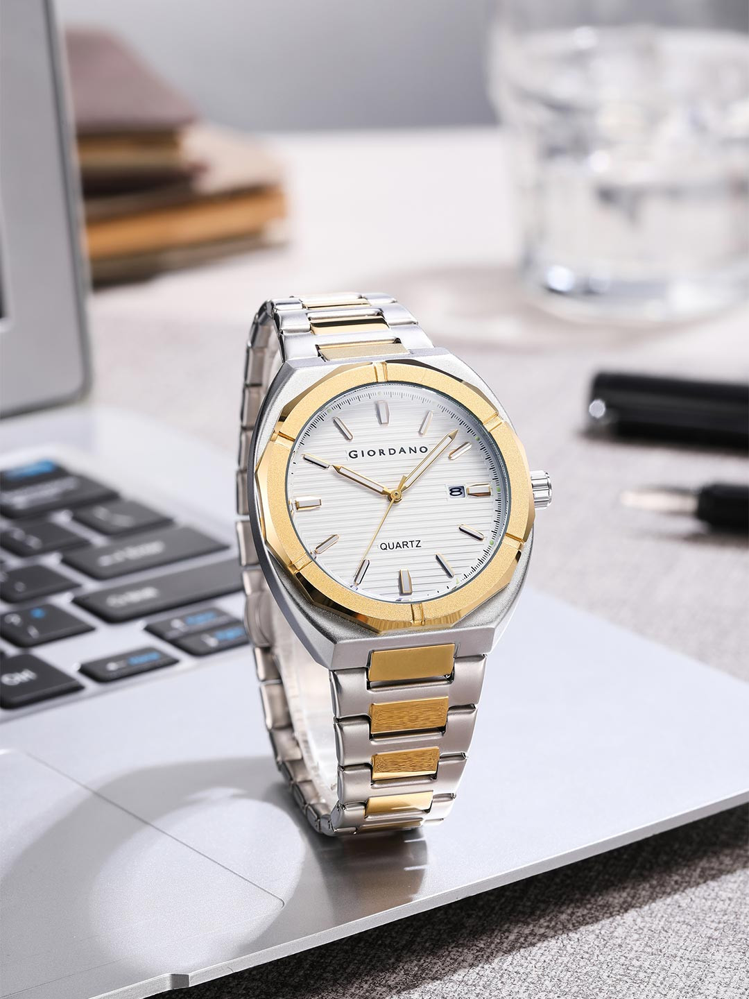 GIORDANO Men Dial & Stainless Steel Bracelet Style Straps Analogue Watch GZ-50141-44