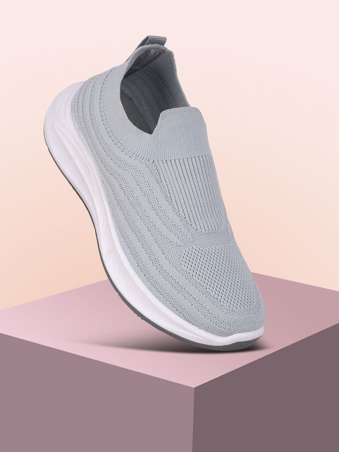 AMASA ASL Women Textured Slip-On Round Toe Sneakers