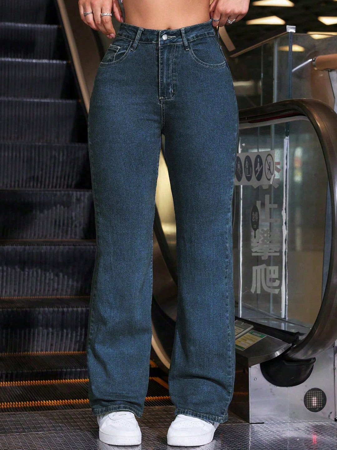 Crazeis Women Comfort Relaxed Fit High-Rise Light Fade Acid Wash Stretchable Jeans