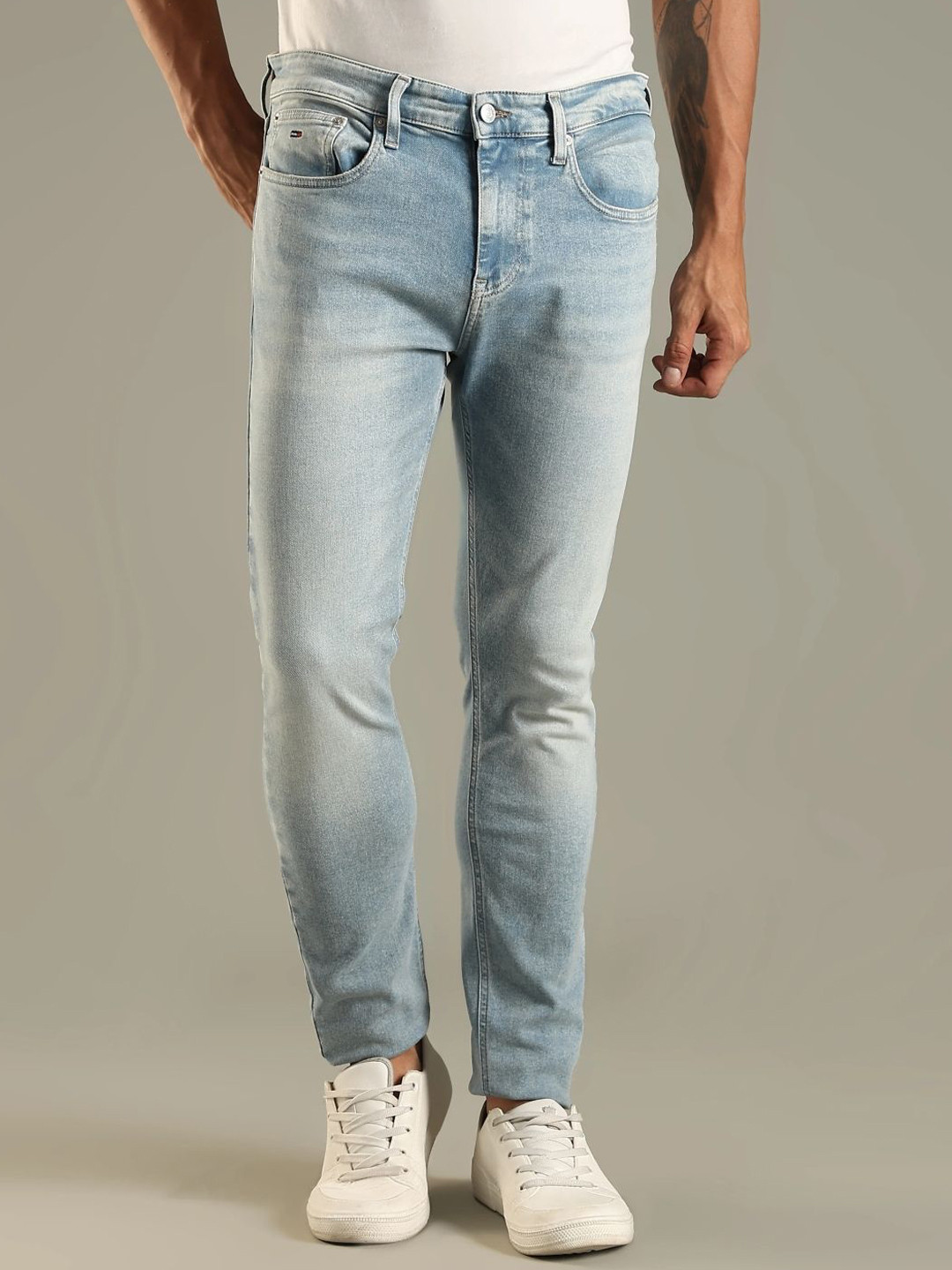 Tommy Hilfiger Men Heavy-Wash Slim Fit Mid Rise Jeans