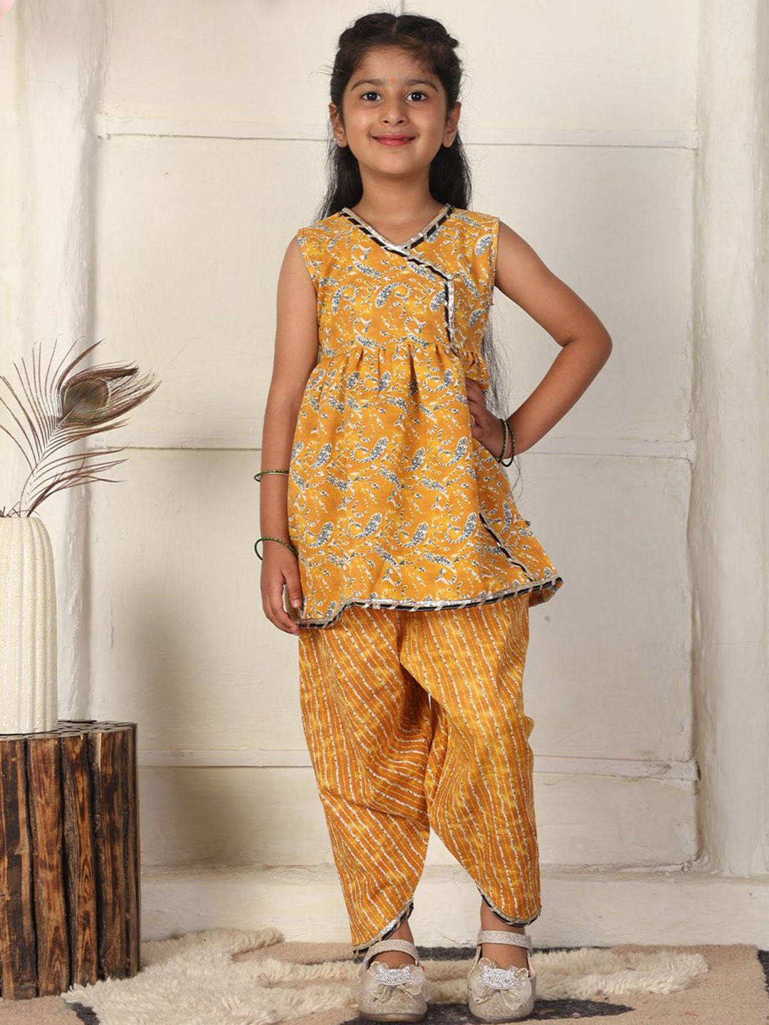 Cutiekins Girls Paisley Print Regular Gotta Patti Kurta with Dhoti Pants