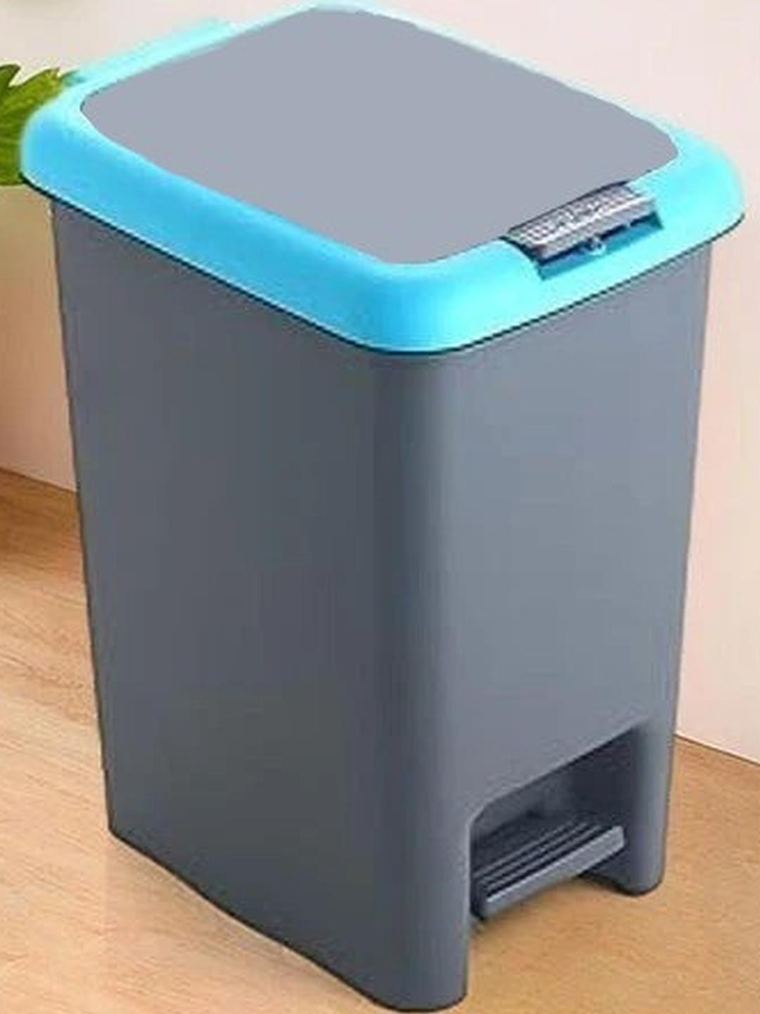 DeoDap Plastic Push N Pedal Dust Bin