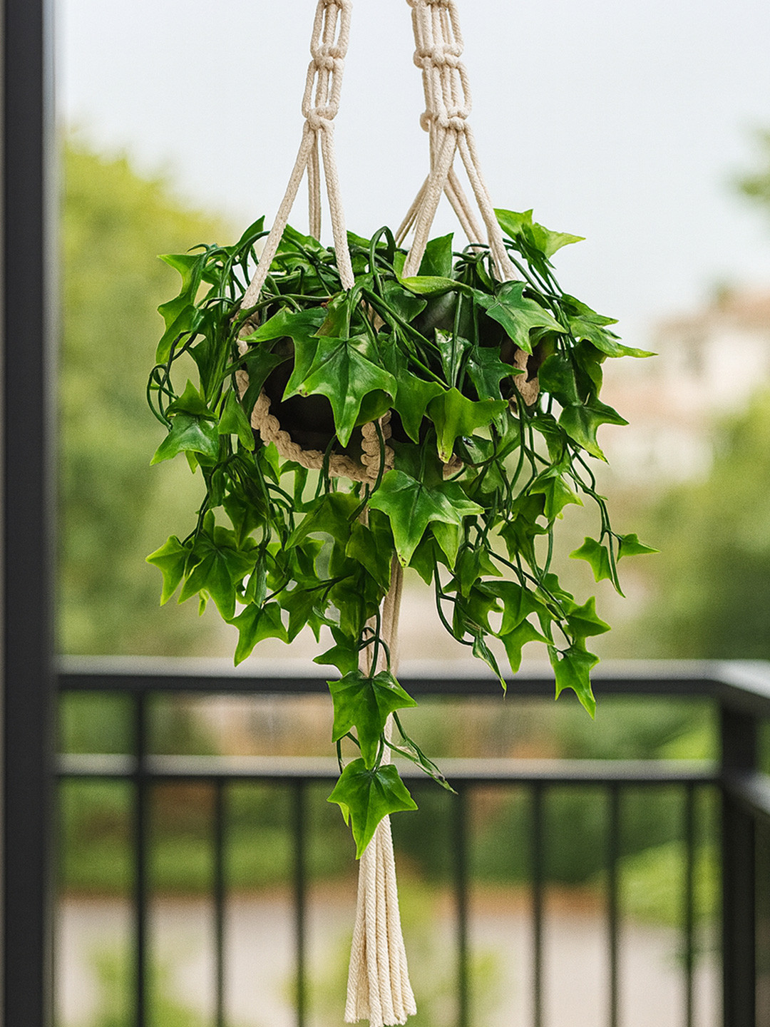 Homesake Green Hanging Plant Fake Star Hanging Plants with Metal Pots