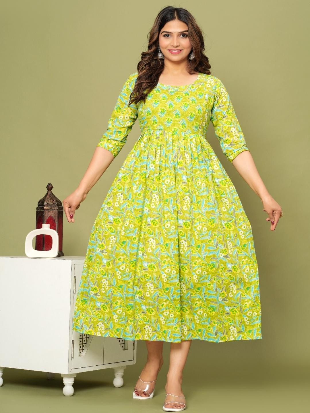 Style Heaven Women Green Floral Printed Round Neck Cotton Fit & Flare Midi Maternity Dress