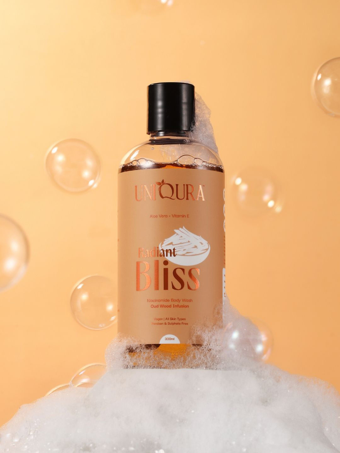 Uniqura Radiant Bliss Niacinamide Body Wash - 300 ml