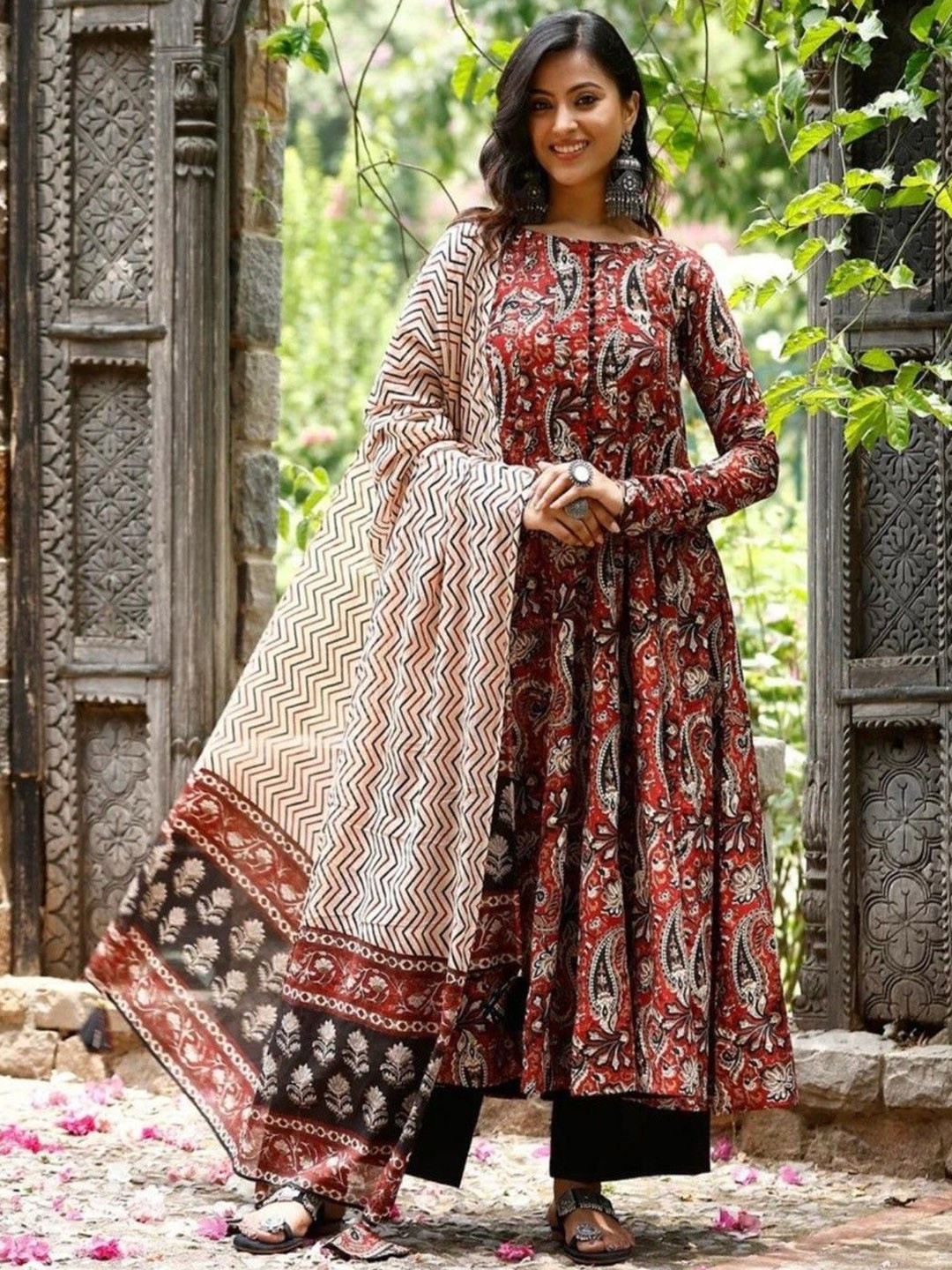 JODAA Ethnic Motifs Printed Anarkali Kurta With Trousers & Dupatta
