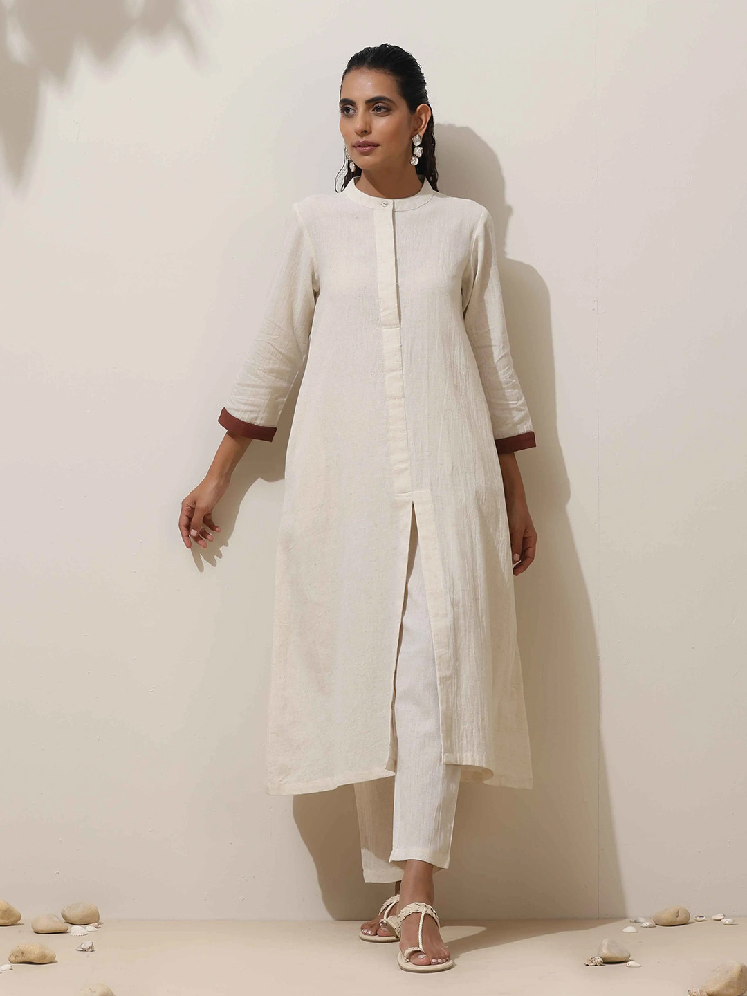trueBrowns Women Off White Cotton Kurta Pant Set