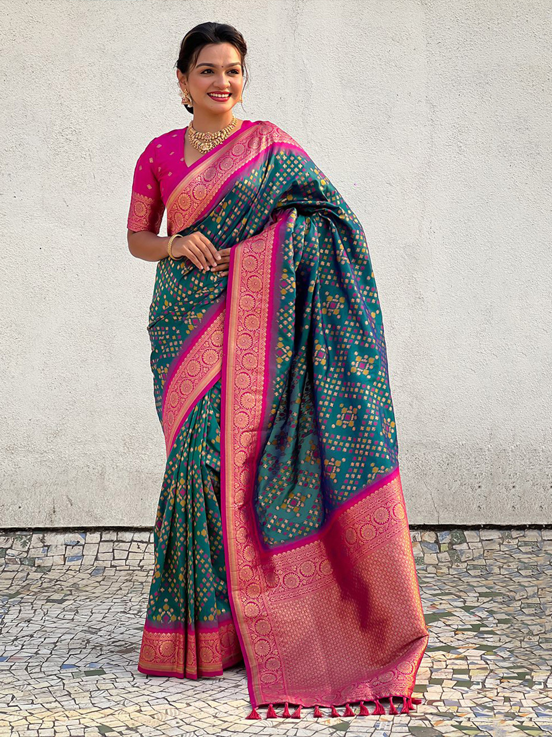 Nayanthara Trends Ethnic Motif Woven Design Zari Patola Saree