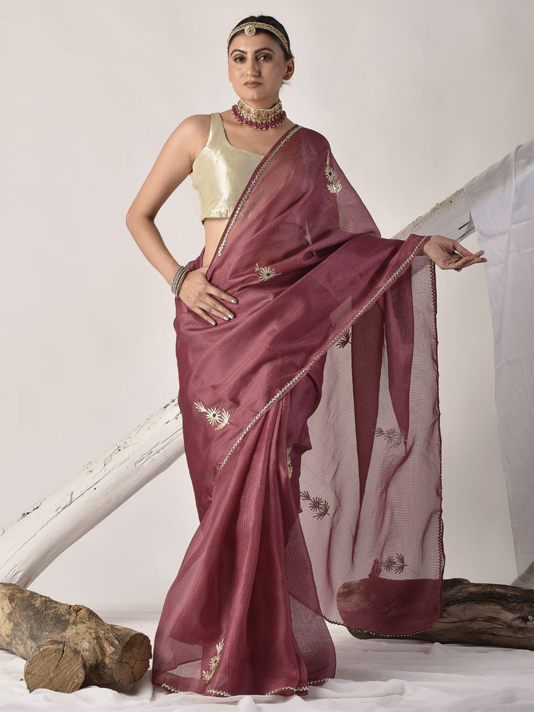 sutra attire Onion Pink Gota Patti Kota Doria Saree
