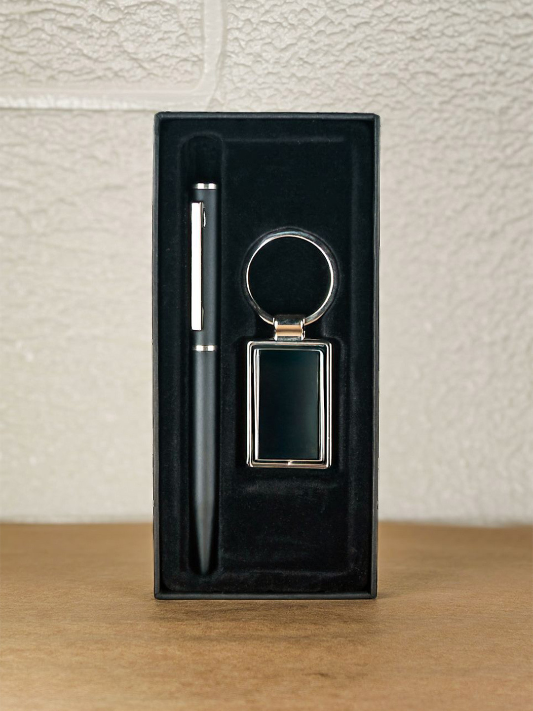 TPC Gifts Men Accessory Gift Set Of Pen and Journal