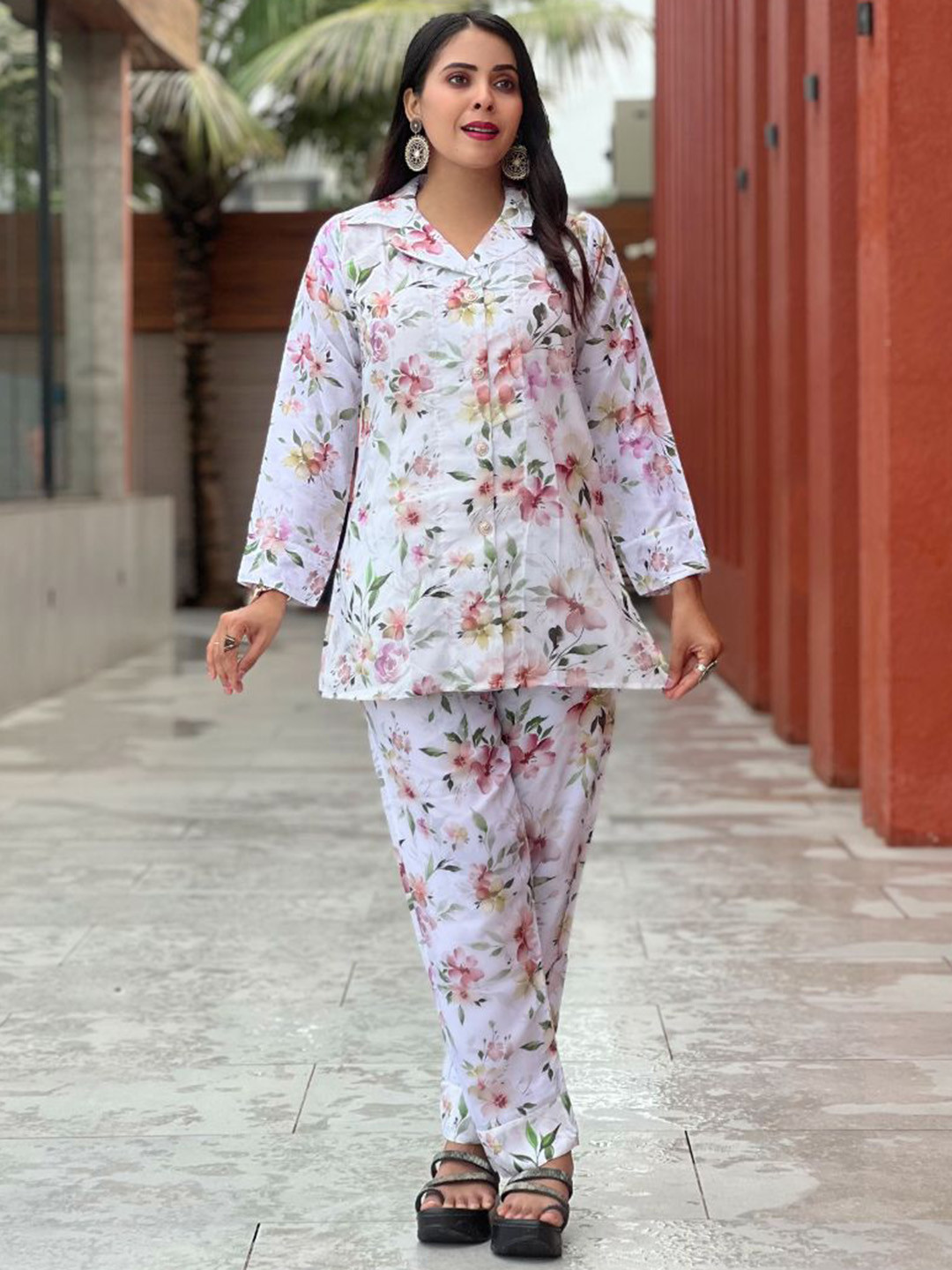 GRISHU COLLECTION Floral Printed V-Neck Pure Cotton Shirt With Trousers