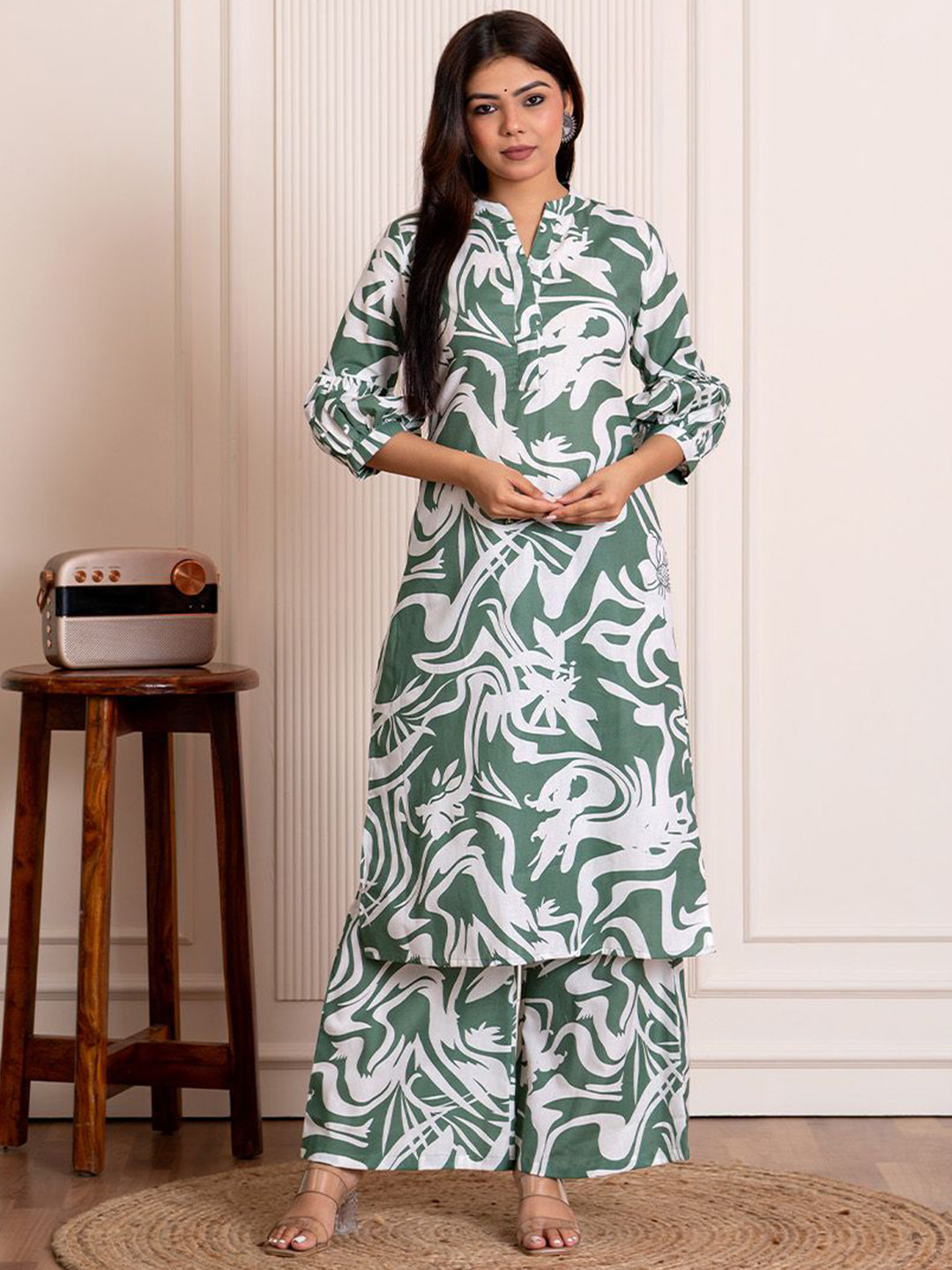 Vastara the Label Women Abstract Printed A Line Cotton Flex Kurta Set
