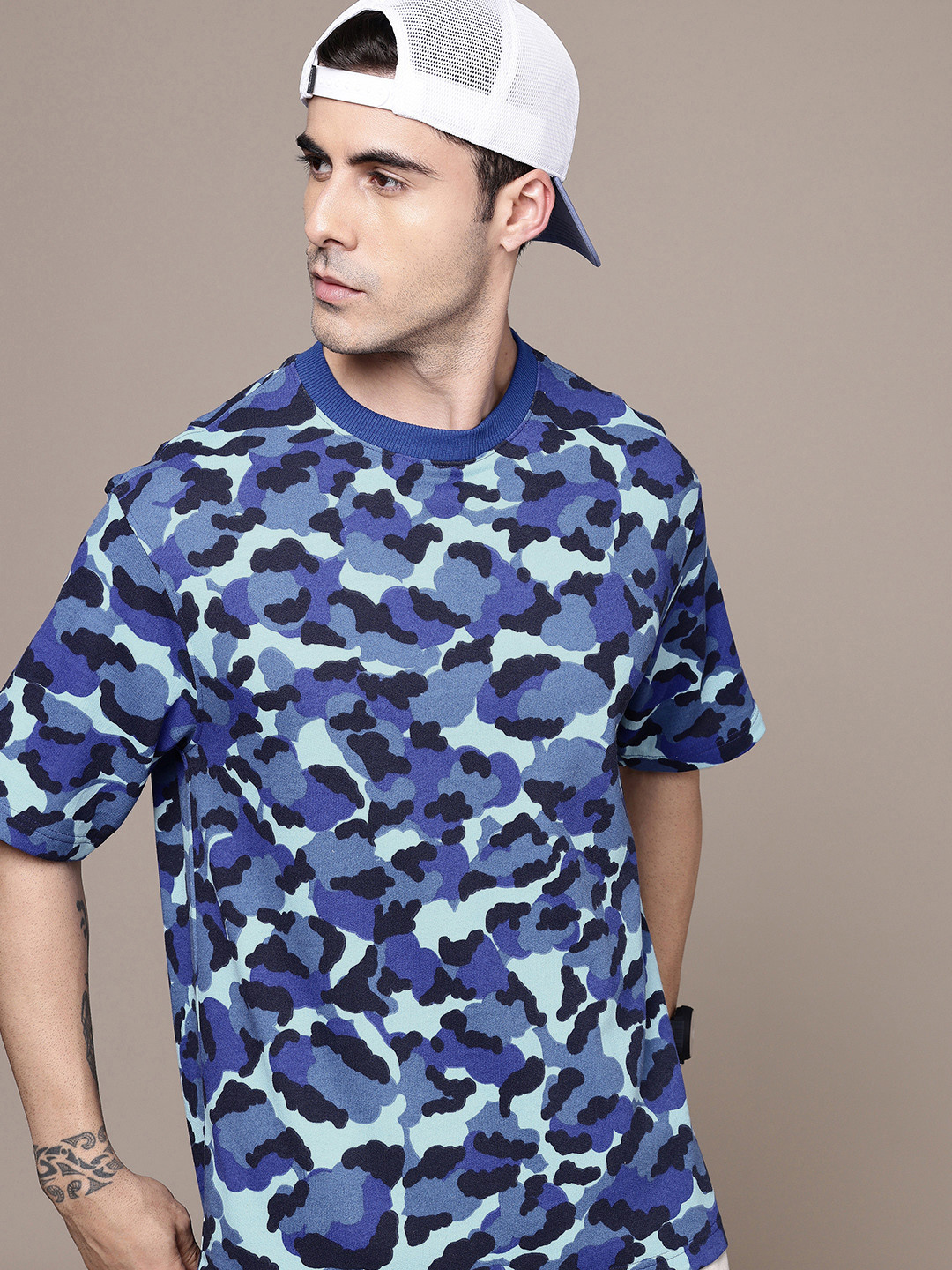 Moda Rapido Camouflage Printed Drop-Shoulder Sleeves Oversized T-shirt