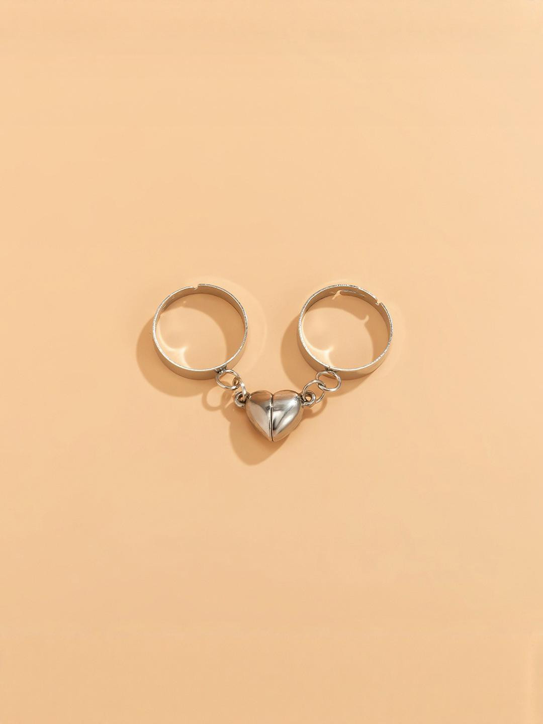 DressBerry Unisex Silver Magnetic Heart Couple Rings