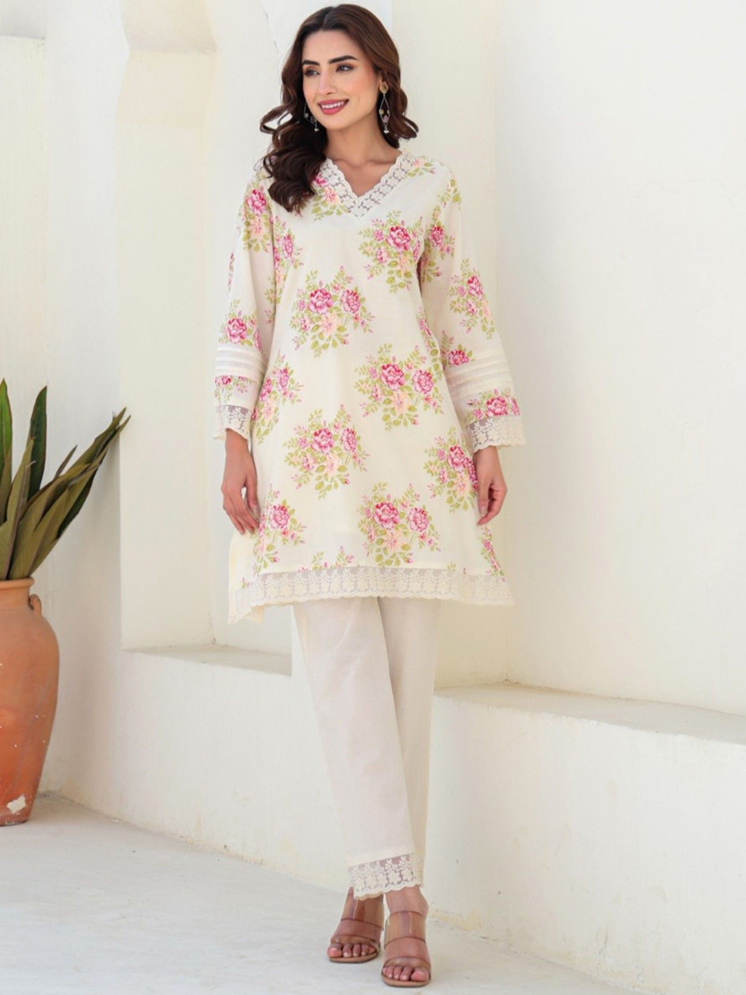 AUTUMN LANE Tiara Vanilla Printed V Neck Pure Cotton Tunic With Trousers Co-Ords Set