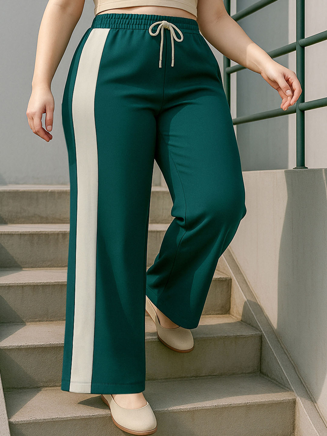 Bewakoof AIR Women Striped Wide Leg Plus Size Track Pants