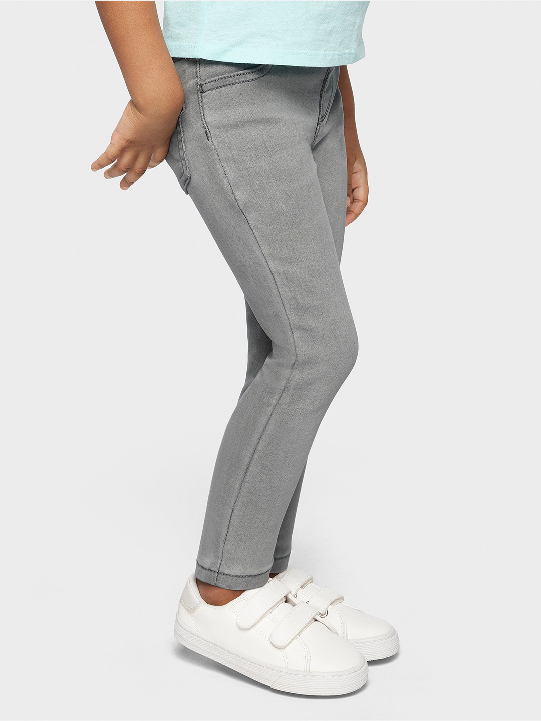 THE CHILDREN'S PLACE Girls Regular Fit Mid-Rise Light Fade Stretchable Jeans