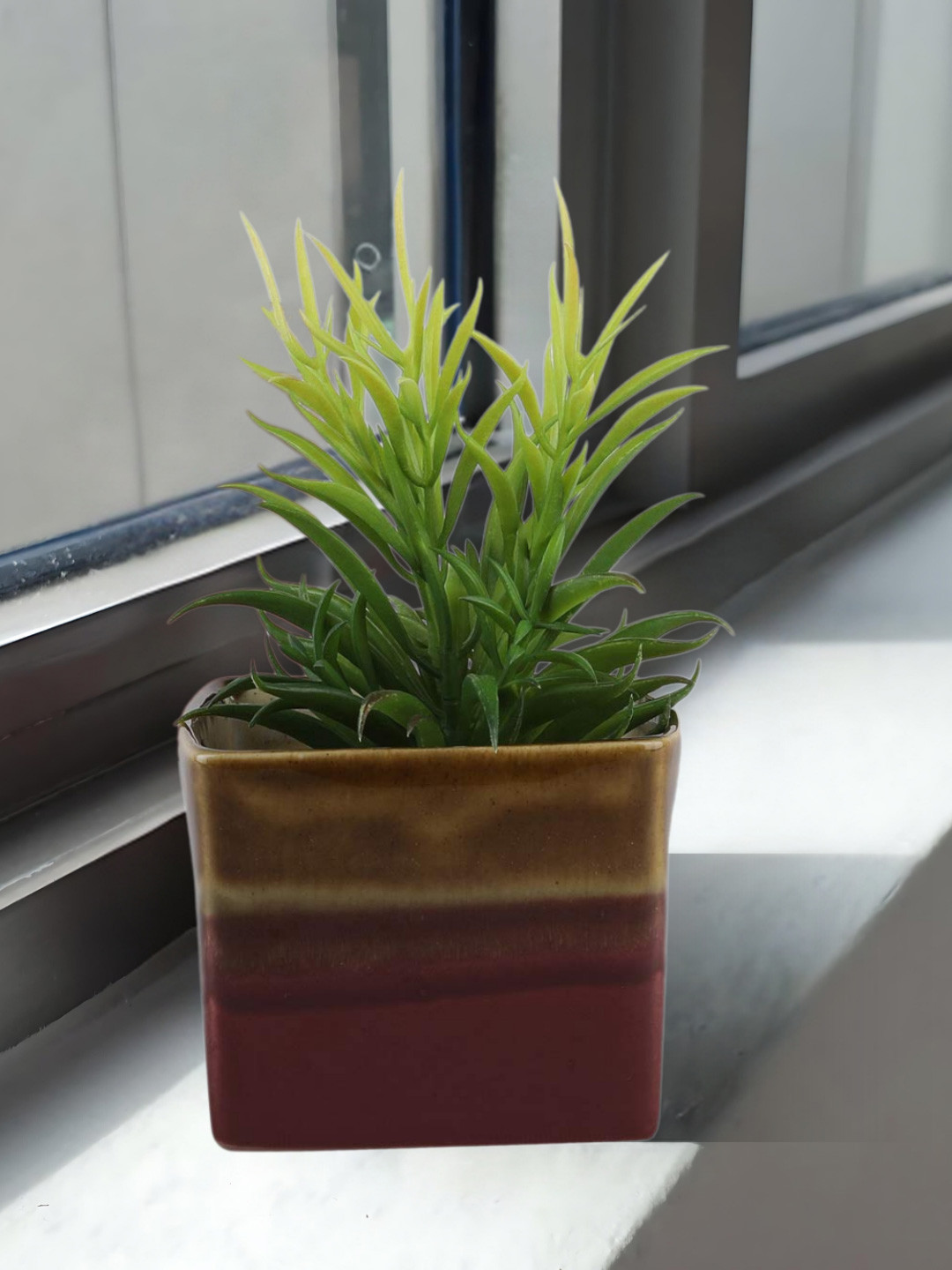 VarEesha Set of 2 Brown Square Ceramic Planter