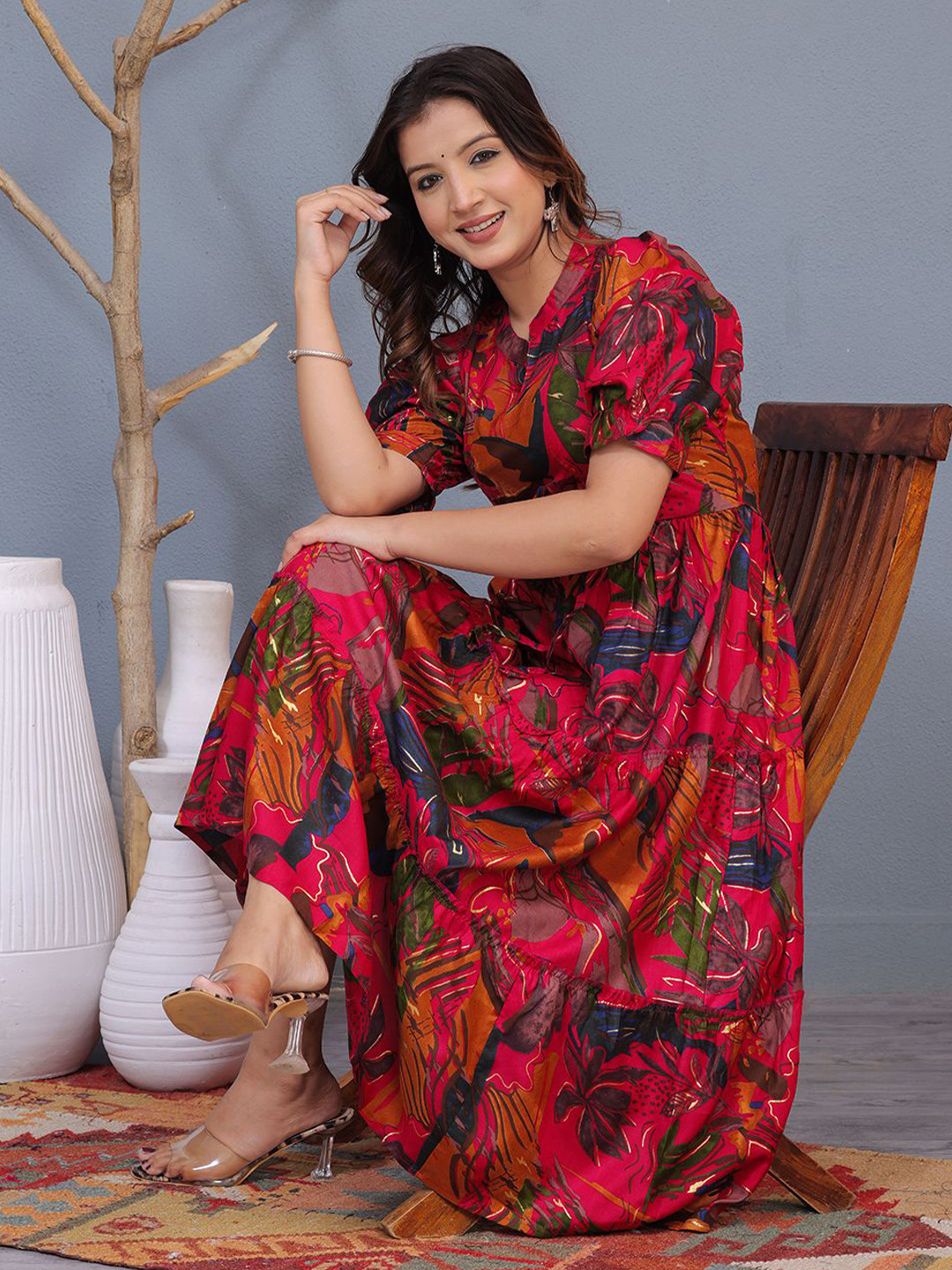 JAHIDA COMFORT WITH STYLE Women Tropical Printed Puff Sleeve Fit & Flare Midi Dress
