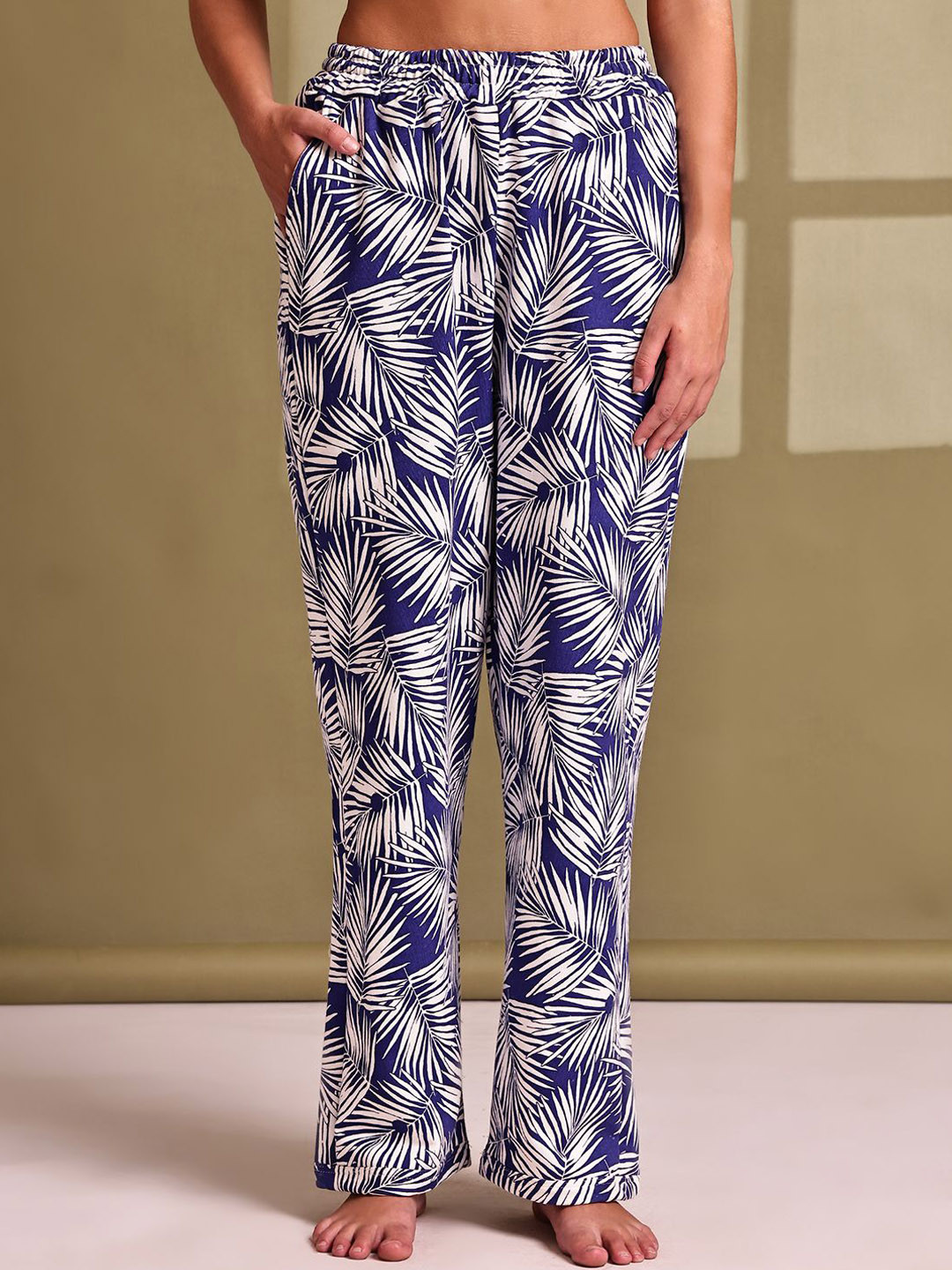 TAG 7 Women Palm Leaves Printed Mid-Rise Lounge Pants