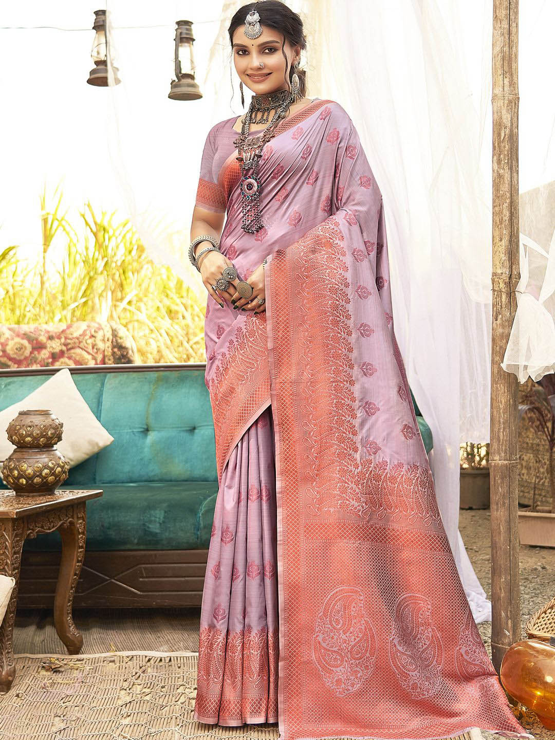 DEVATITHI Mauve Silk Saree