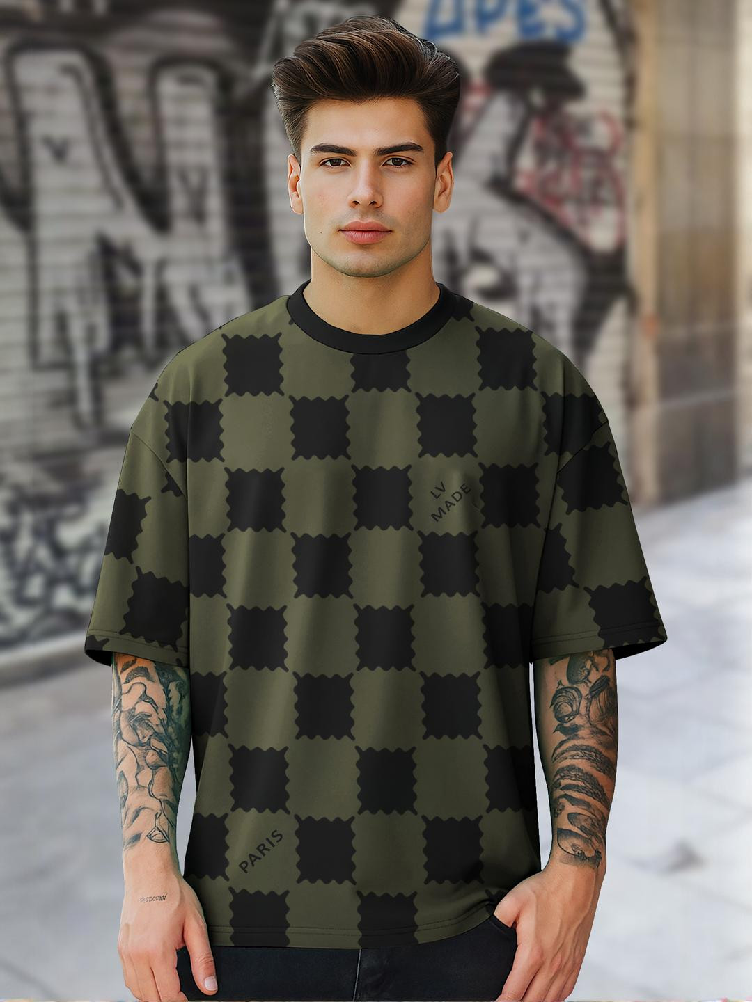 BEING WANTED Men Olive & Black Checked T-shirt