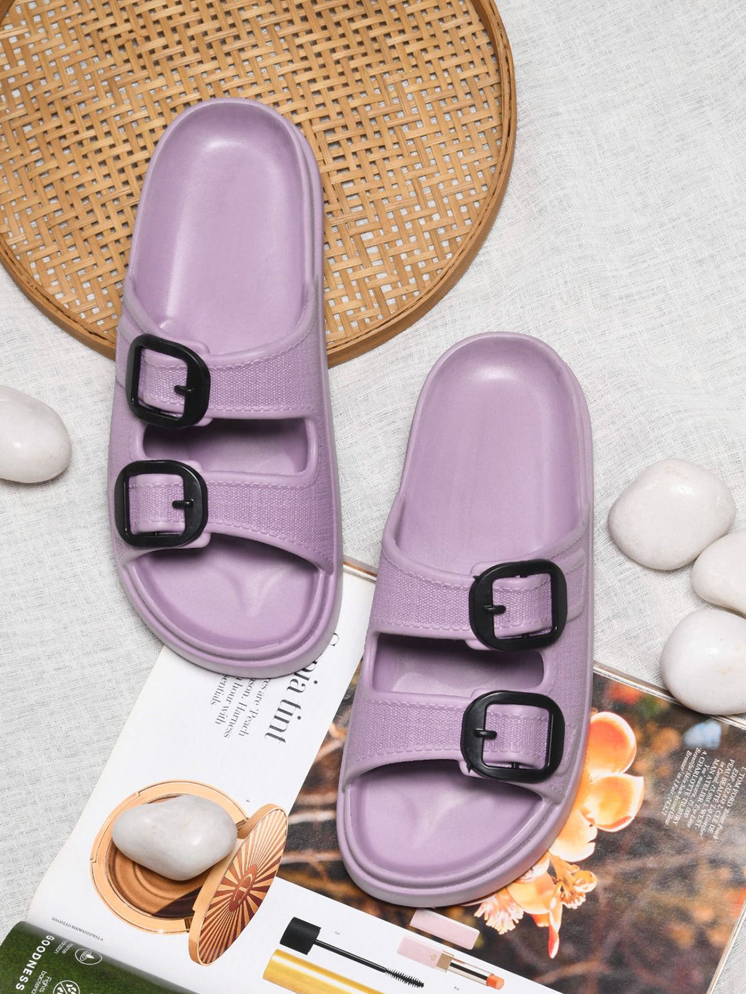 Deflow Textured Cushioned Footbed Sliders Flip Flops