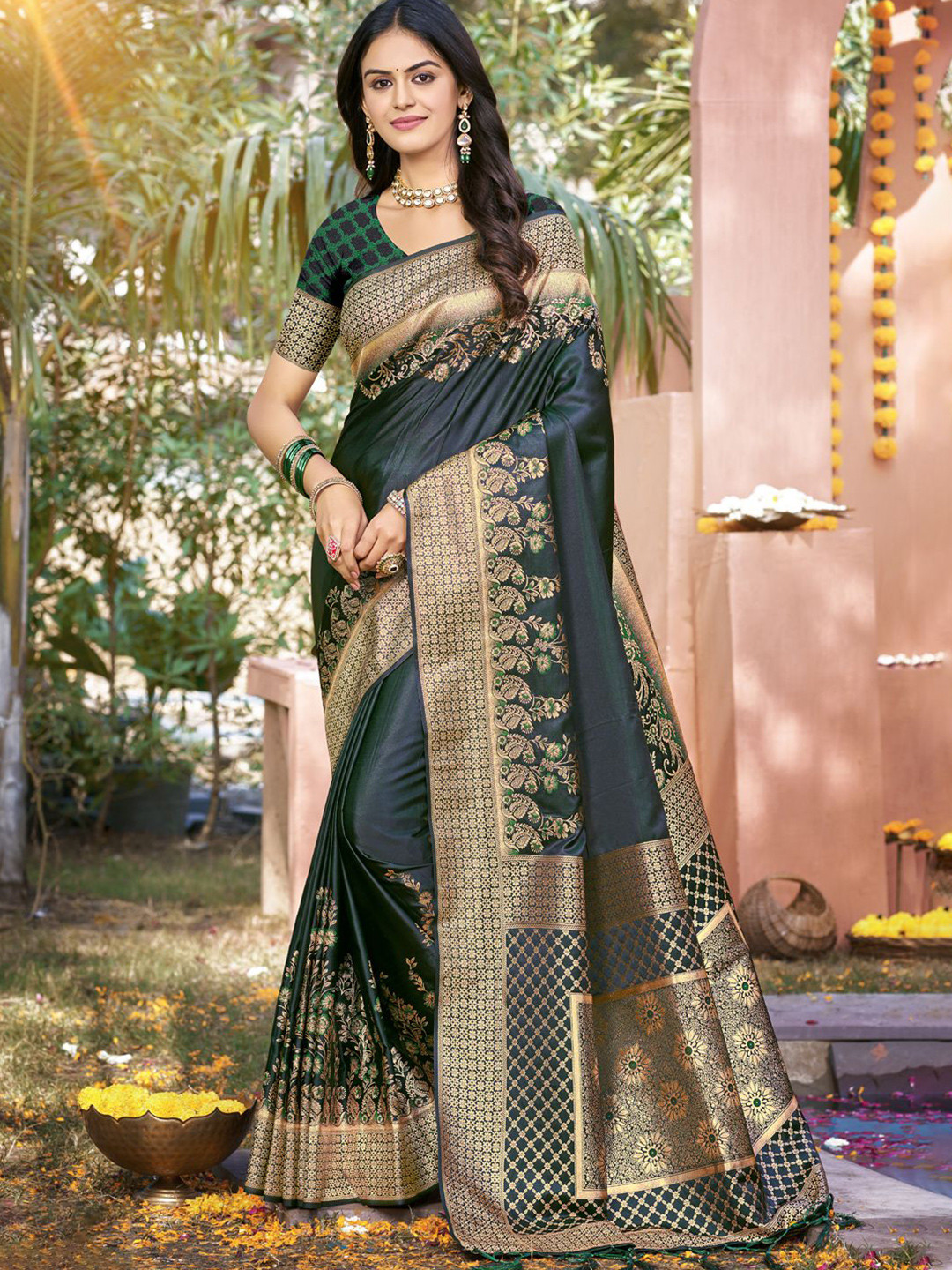 DEVATITHI Women Bottle Green Silk Saree