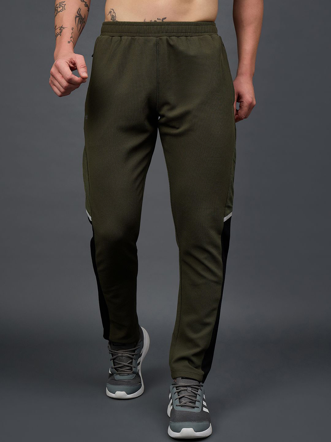 DIDA Men Waffle Knit Track Pants With Contrast Mesh Panels Reflective Stripe & DTM Zipper