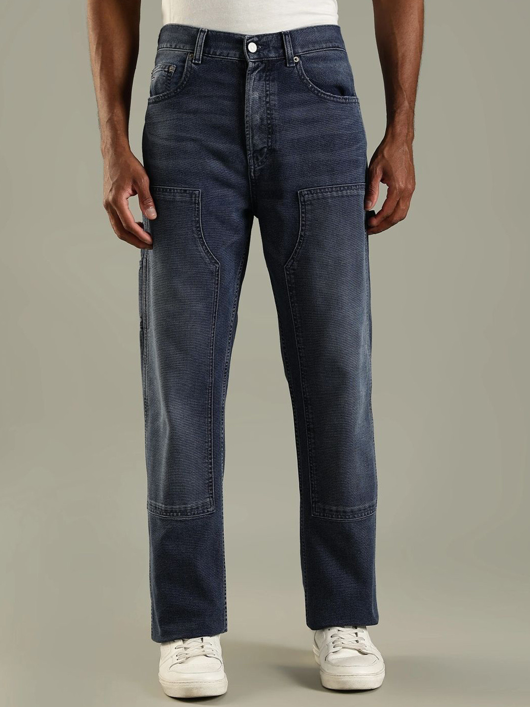 Tommy Hilfiger Europe Men Regular Fit Mid-Rise Clean Look Light Fade Jeans