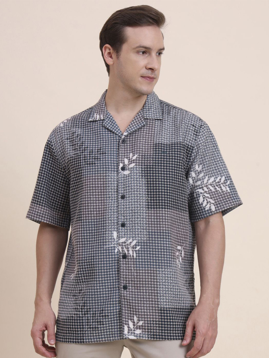 JADE BLUE Men Relaxed Fit Geometric Printed Cutaway Collar Cotton Casual Shirt