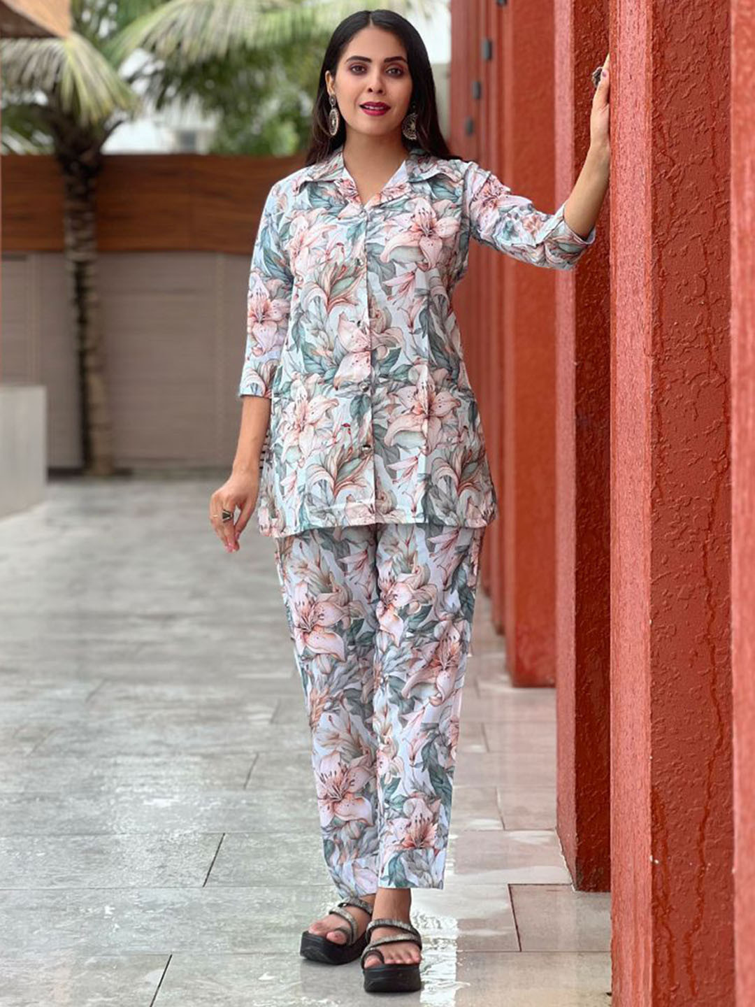 GRISHU COLLECTION Floral Printed V-Neck Pure Cotton Shirt With Trousers