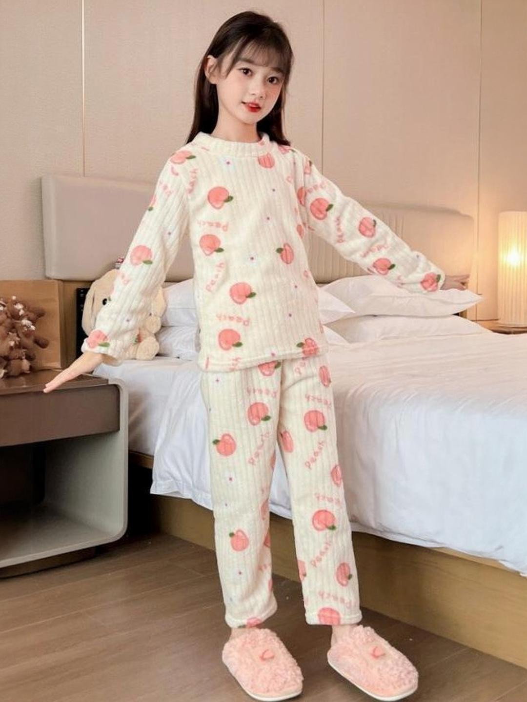 FITIN OUTFIT Girls White Wool Blend Solid Clothing Set