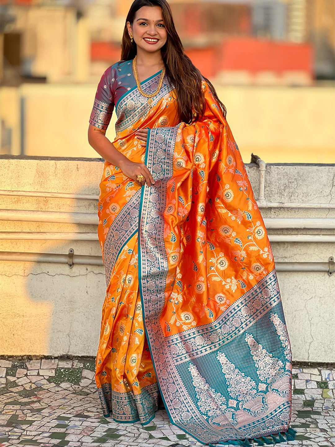 Nayanthara Trends Woven Design Zari Designer Banarasi Saree