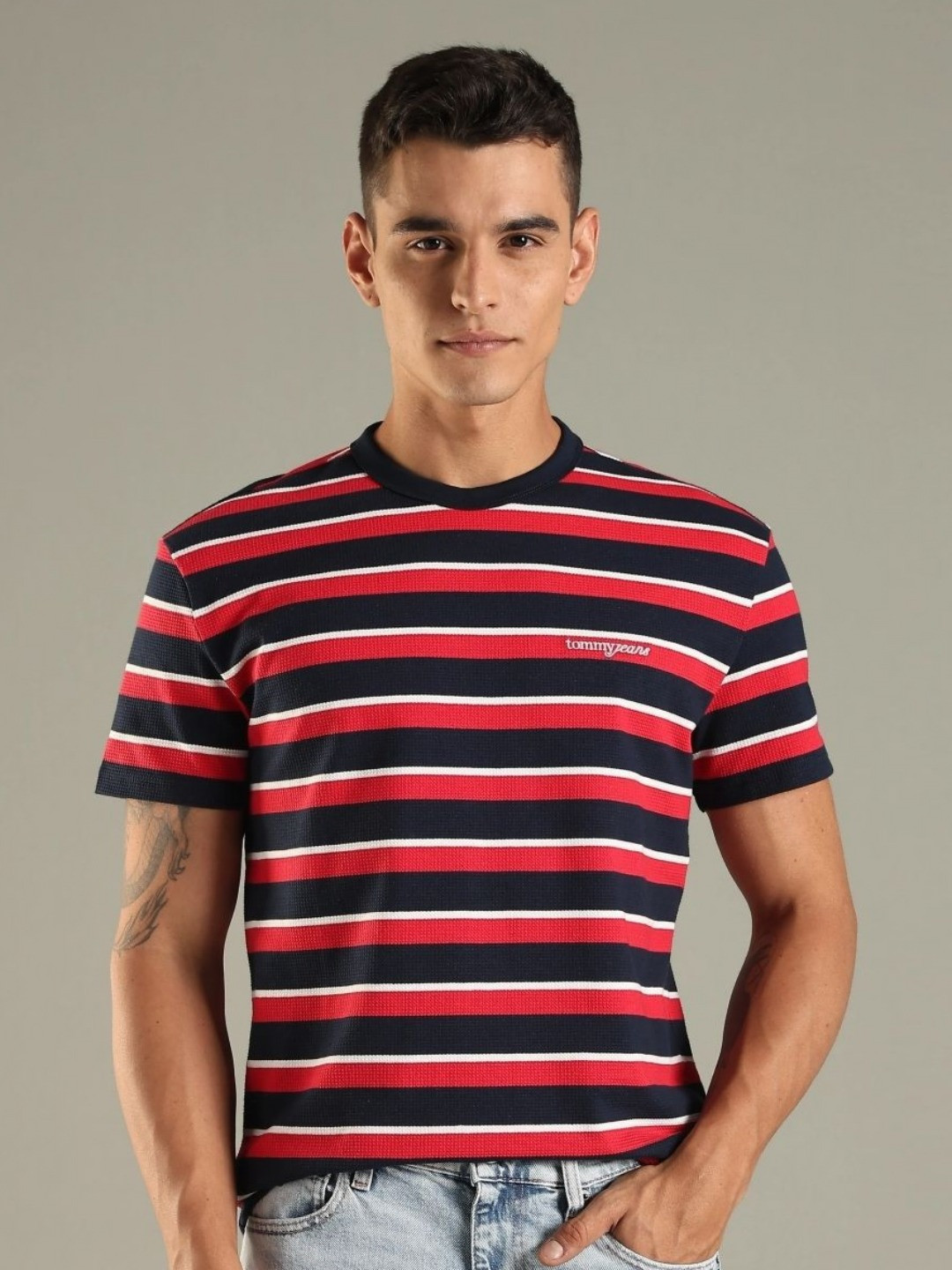 Tommy Hilfiger Men Striped Round Neck T-shirt