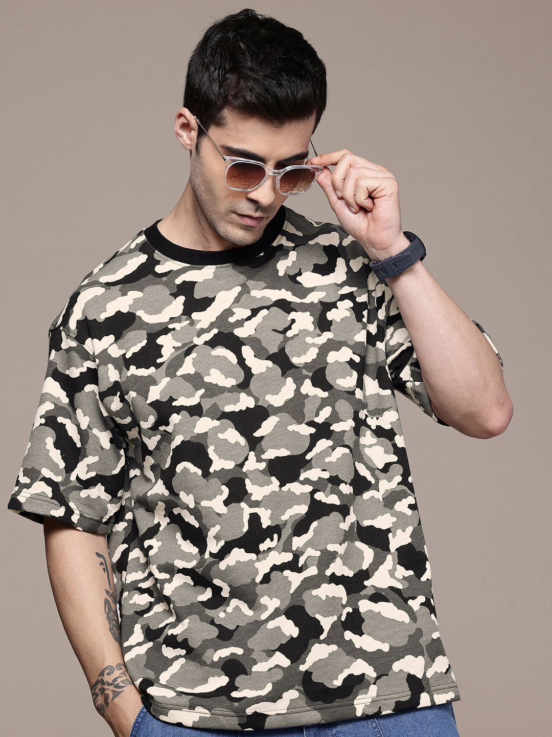 Moda Rapido Camouflage Printed Drop-Shoulder Sleeves Oversized T-shirt