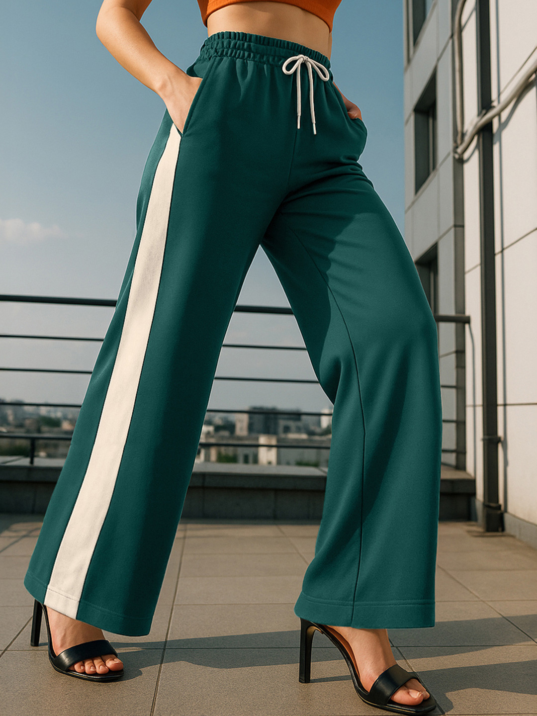 Bewakoof AIR Air 1.0 Women Wide Leg Pant