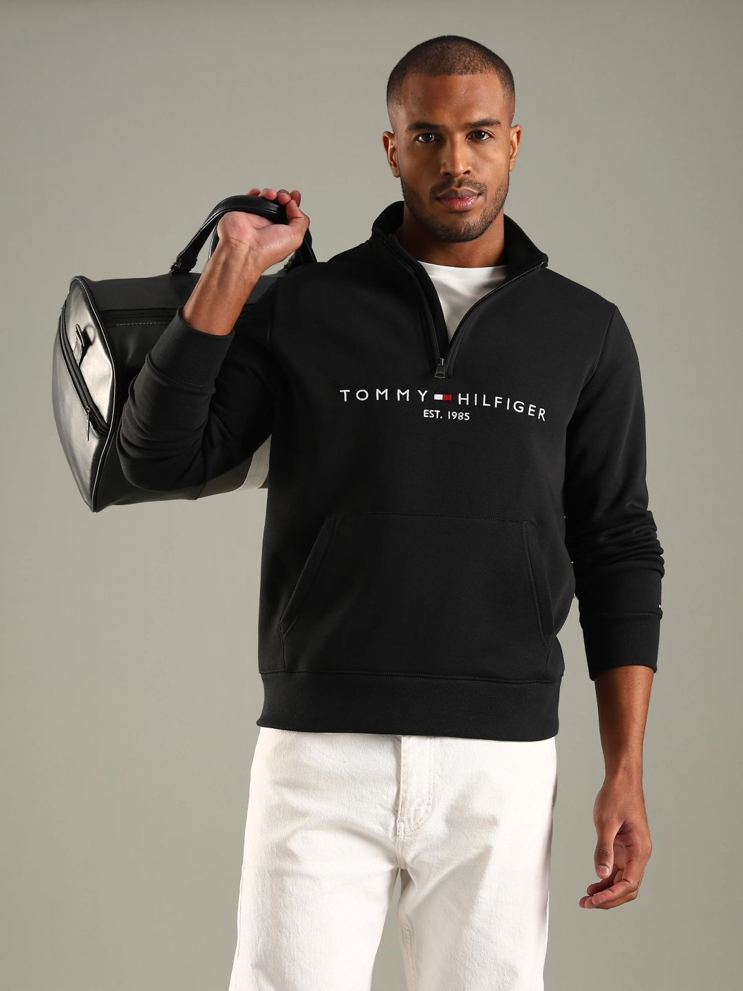 Tommy Hilfiger Men Embroidered Logo  Sweatshirt