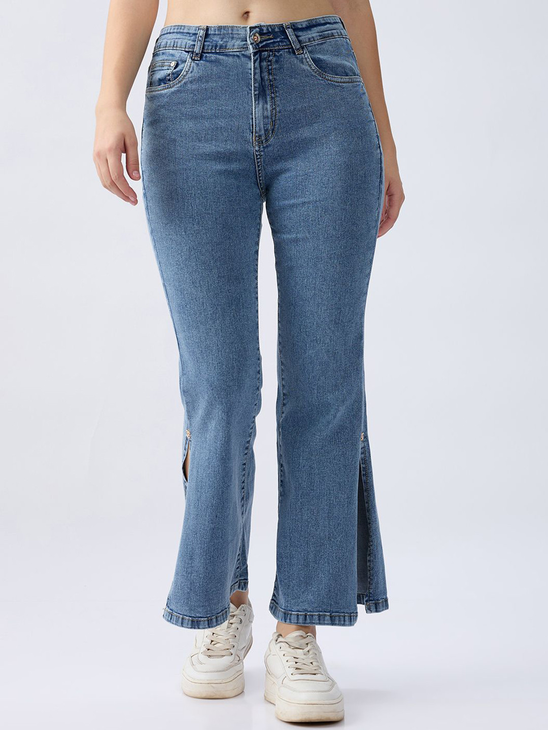 Sparkle Women Flared Fit Mid-Rise Mildly Distressed Light Fade Stretchable Jeans