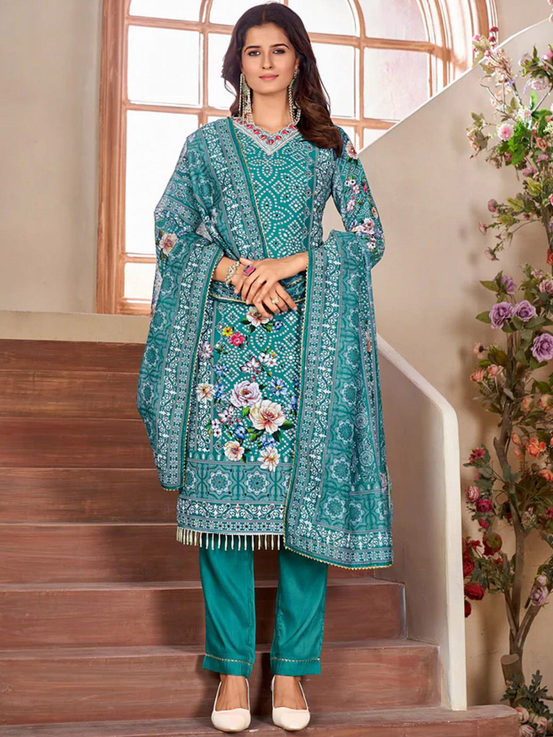 Meher Impex Women Ethnic Motifs Printed Kurta with Trousers & Dupatta