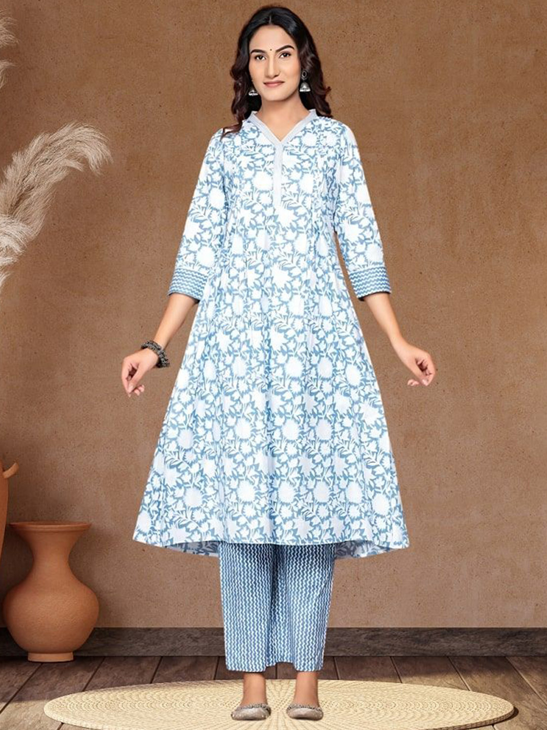 Art Of Colours Floral Printed V-Neck Pure Cotton A-Line Kurta With Trousers