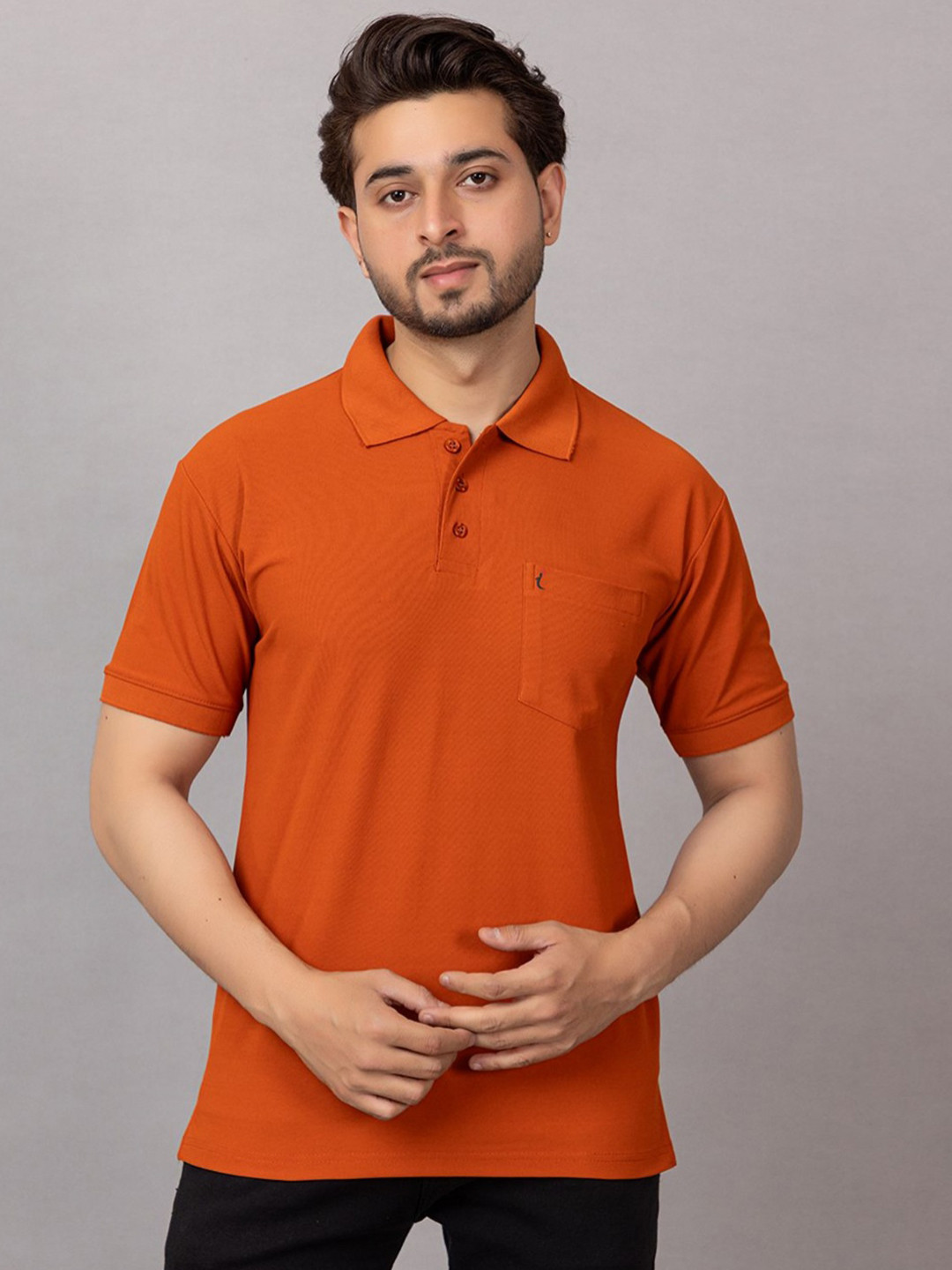 INSPRIE Men Solid Polo Collar T-shirt