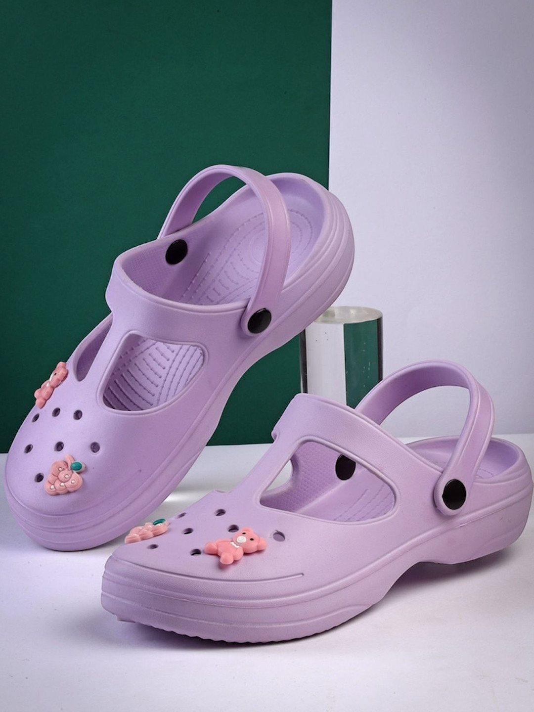 Deflow Women Self Designed Round Toe Casual Clog