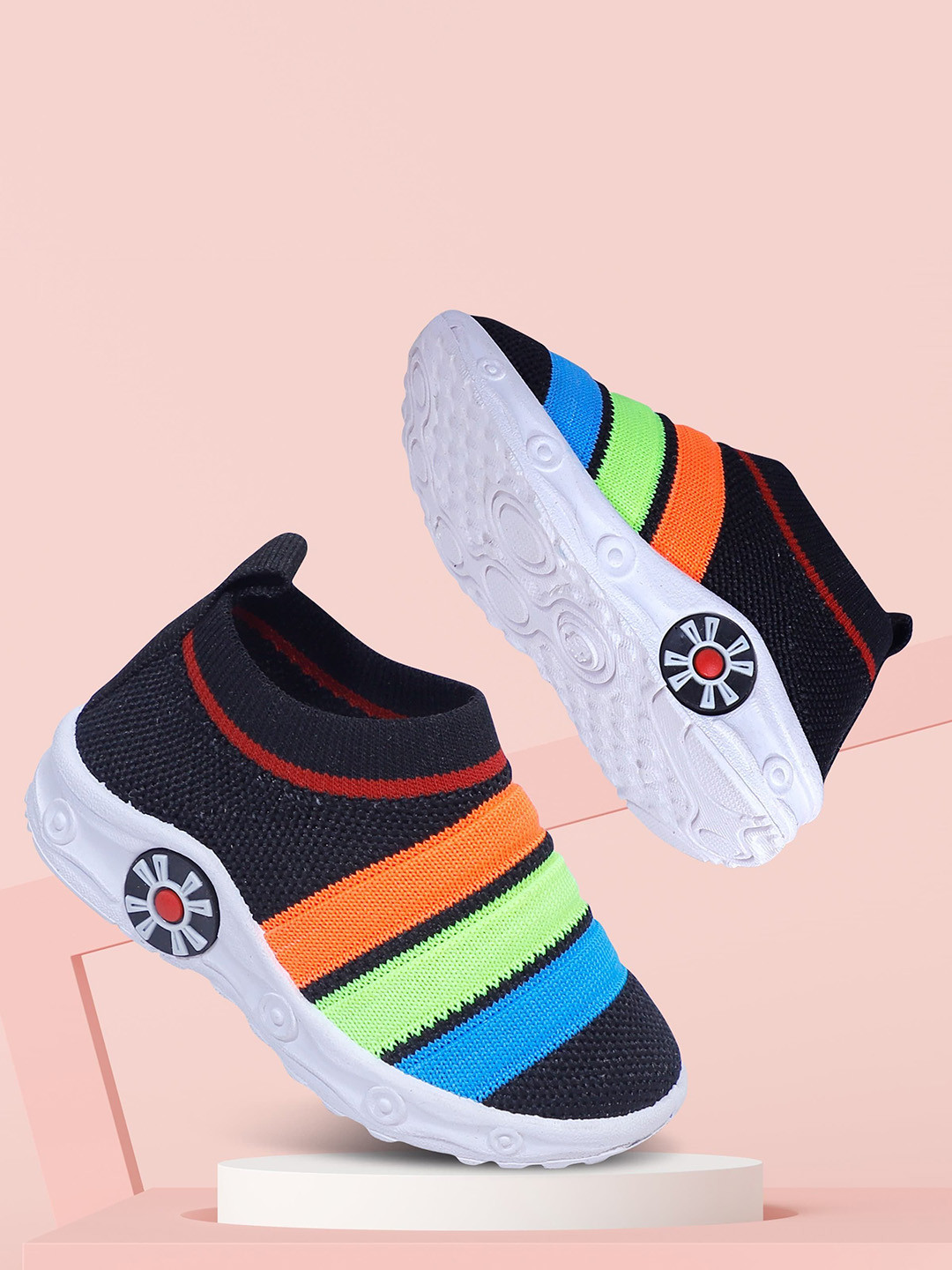 MUKUNDU Kids Colourblocked Slip-On Chuchu Sneakers